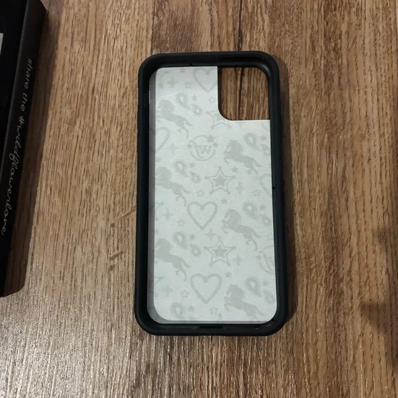 NWT Wildflower iPhone 11 Case - Rodeo Drive - Picture 5 of 6